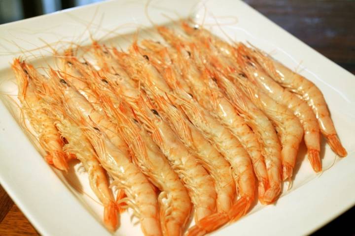 Unas riquísimas gambas de Huelva. Foto: Shutterstock.