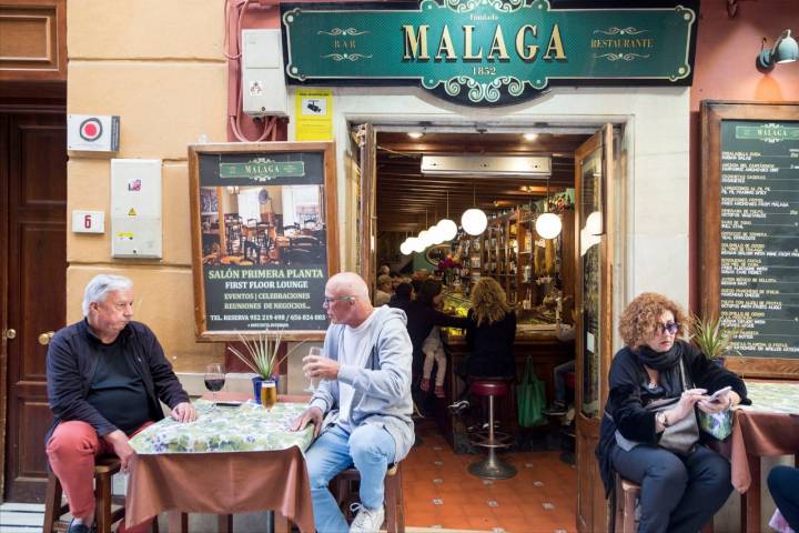 Esta histórica taberna supera ya el siglo y medio de historia.