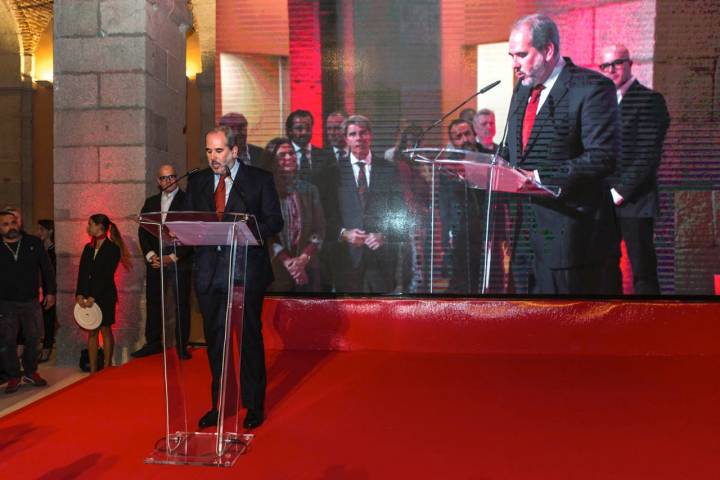 El presidente de la Academia Madrileña de Gastronomía, Luis Suárez de Lezo, dice que han querido premiar "la calidad y diversidad de la gastronomía de la región".