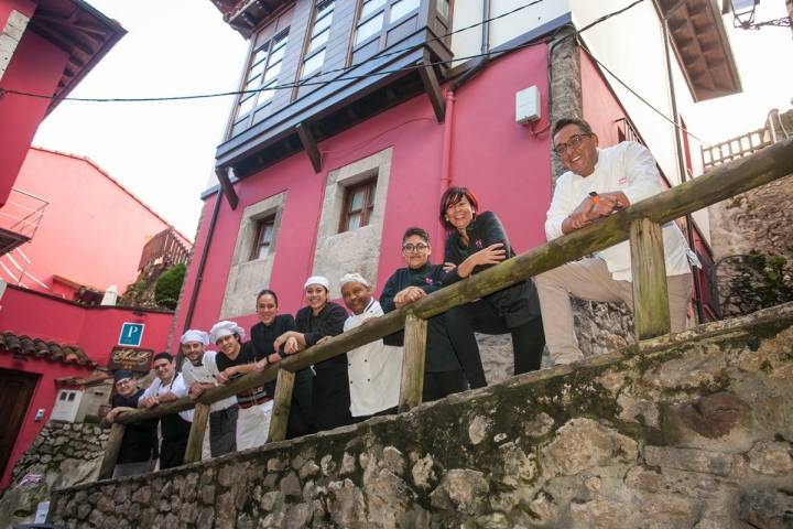 El equipo de 'Arbidel' con Jaime y Victoria, los primeros por la derecha.