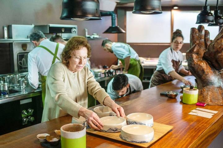 Amelia, madre de Pepe y fundadora del restaurante junto a su marido hacer 57 años.