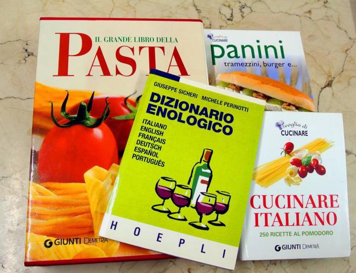 ¿Libros para regalar? Los tienes todos en la Librería Italiana.