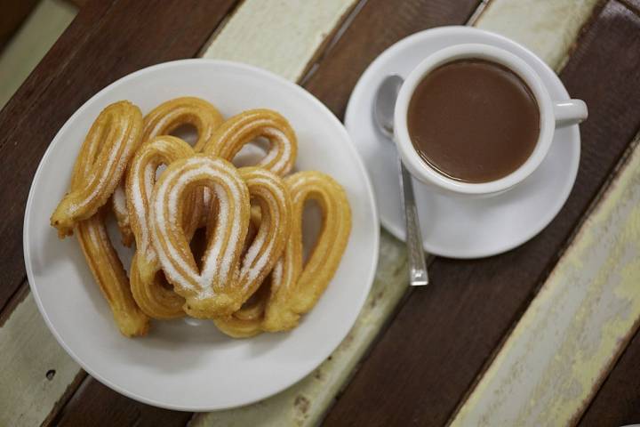 El clásico chocolate con churros.