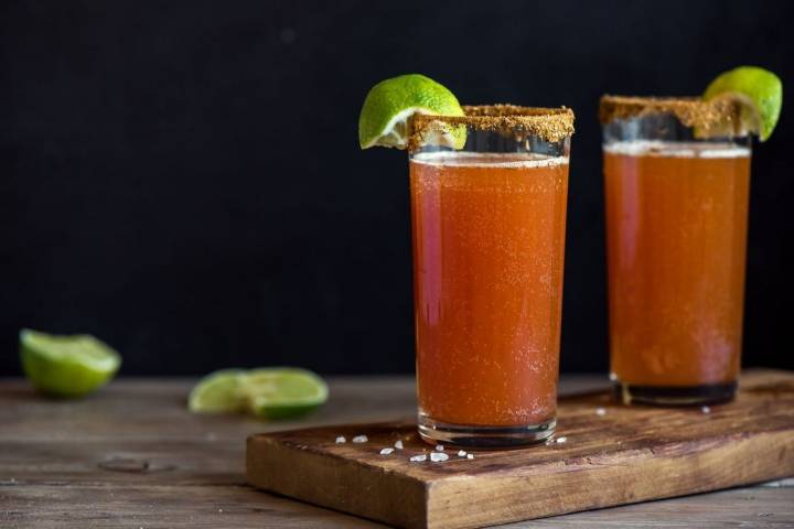 Cócteles. Michelada