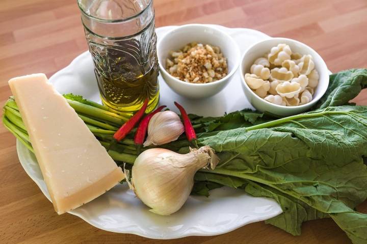 pasta a la plugia ingredientes