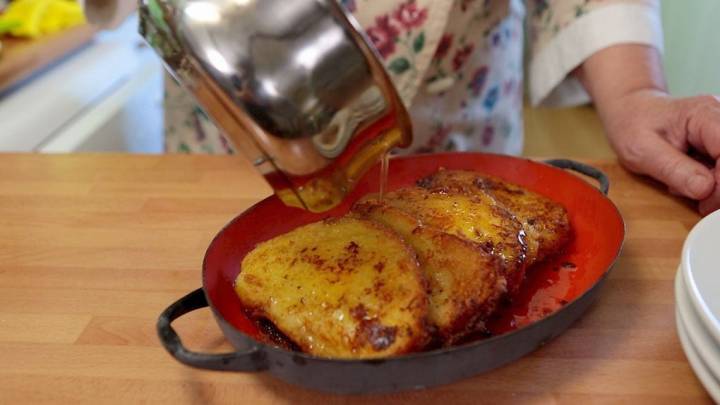 Torrija de Brioche de Algarroba.