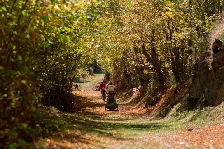 Ezcaray: Los senderos de la ruta por la Rioja. Foto: Pekebikers