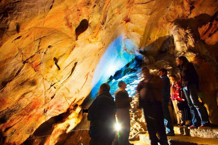 La cueva de Monte Castillo en Puente Viesgo.