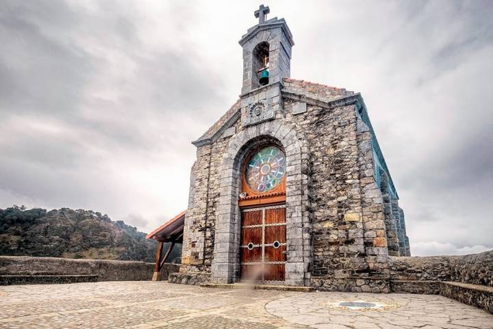 A esta ermita se acudía antiguamente a purificar las almas y sanar los cuerpos. Foto: Shutterstock.