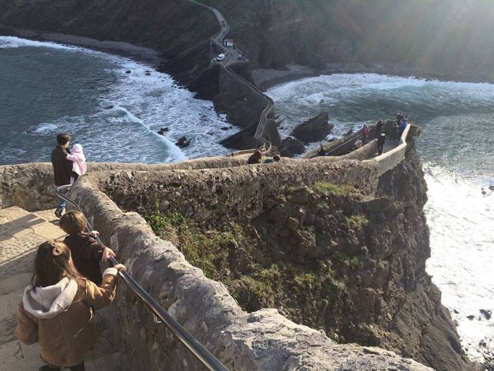 Llegar hasta la ermita es un reto para los más pequeños. Foto: Johanna Saldón