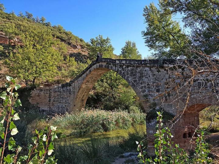 El puente romano, una pequeña sorpresa de la A-2205.