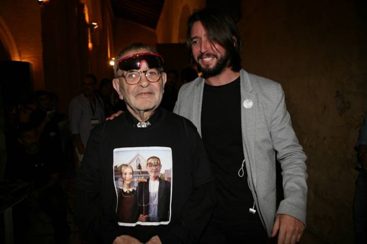 Fernándo Arrabal junto a José Ignacio Montoto, director literario de Cosmopoética. Foto: Manuel Vázquez.