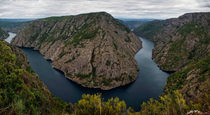 El cañón del río Sil visto desde el Mirador de Vilouxe