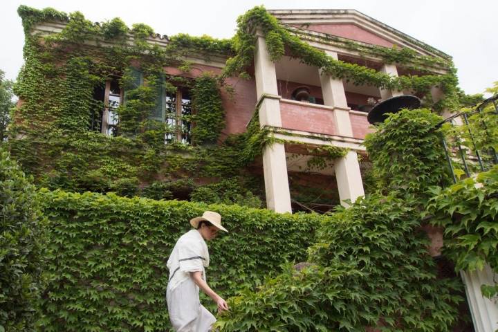 La casa de Enrique Montoliu, de estilo renacentista, fue finalizada en 1990.