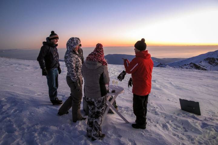 Actividades en Sierra Nevada (Granada): atardecer en el Veleta