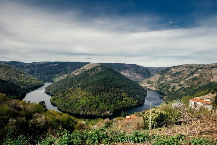 Panorámica desde lo alto de O Cabo do Mundo.