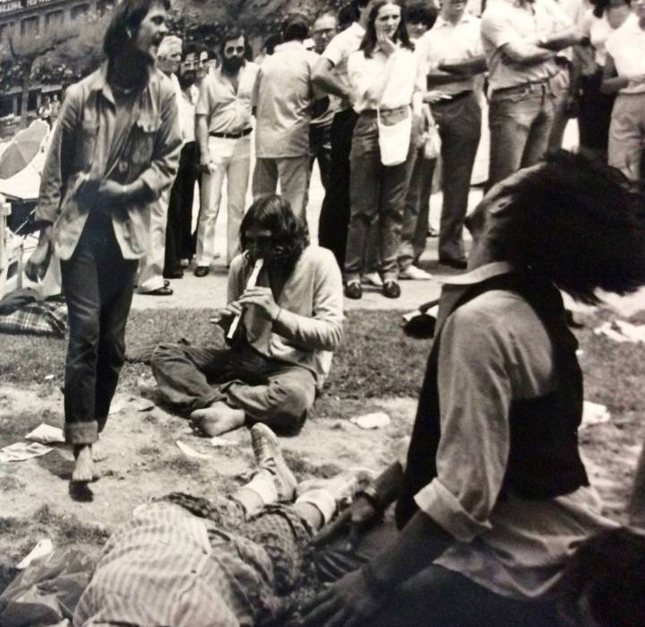 Hippies en San Fermín. Foto: José Luis Nobel Goñi. Ayuntamiento de Pamplona.