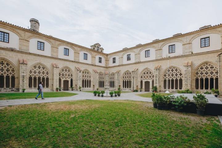 Los jardines del Claustro, magnífico lugar para un último paseo. Foto: Javier Sierra.