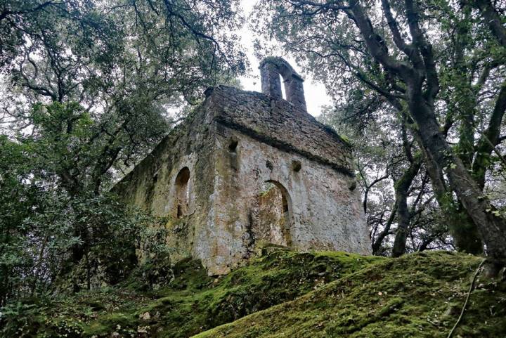 En esta pequeña capilla, los monjes franciscanos se dedicaban al retiro y la oración.